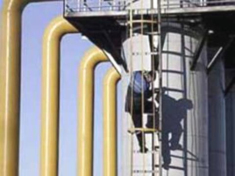 ارتفاع عائدات اليمن من صادرات النفط في 2008  إلى 396ر4 مليار دولار