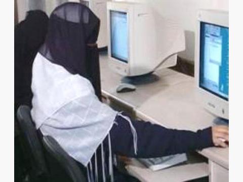 مليون مستخدم للانترنت وأكثر من 330 ألف مشترك باليمن