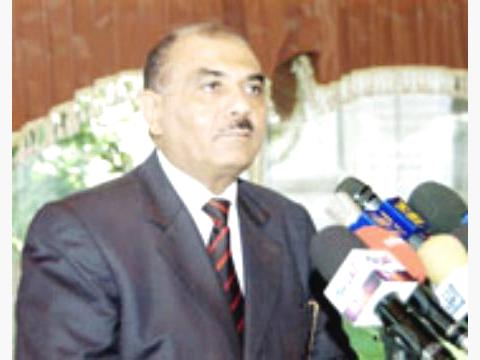 الناطق الرسمي يؤكد تمسك الحكومة اليمنية بالنقاط الست لانهاء الهجوم على الحوثيين