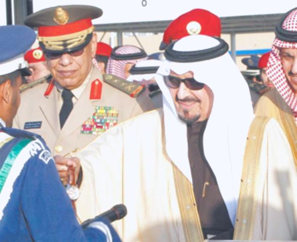الأمير سلطان : كان الأولى بالحوثيين المساهمة في بناء بلدهم وتوجيه السلاح للعدو