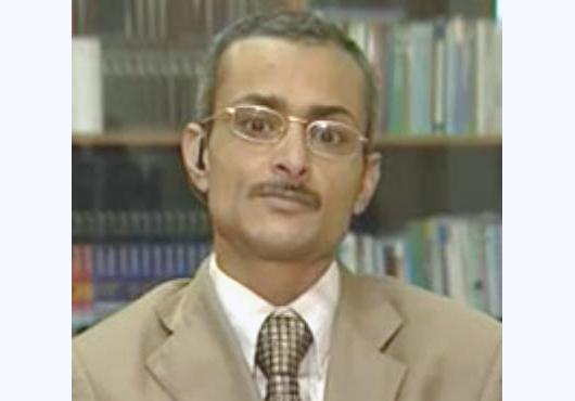 تناقضات الوزير الطائر
