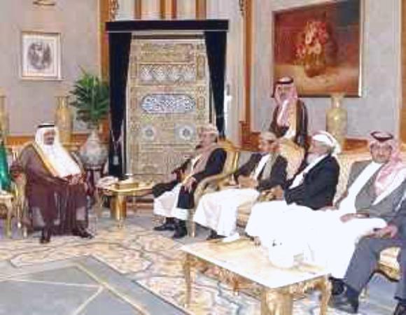 الأمير سلطان يستقبل وفداً من أعيان اليمن