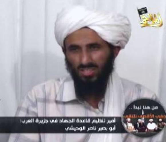 زعيم القاعدة في جزيرة العرب يتعهد بحماية انور العولقي