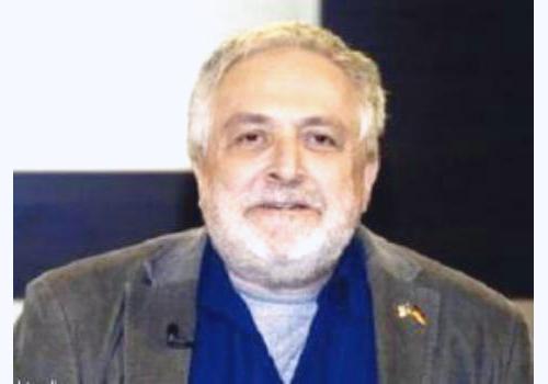 كاتب يهودي معادٍ للإسلام يشهر إسلامه