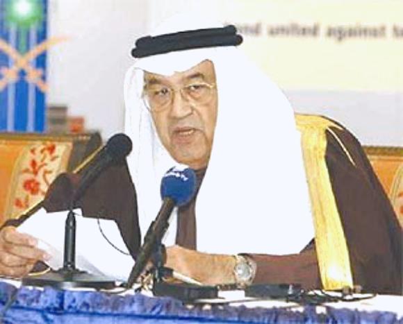السعودية ترفع الحظر عن كتب غازي القصيبي