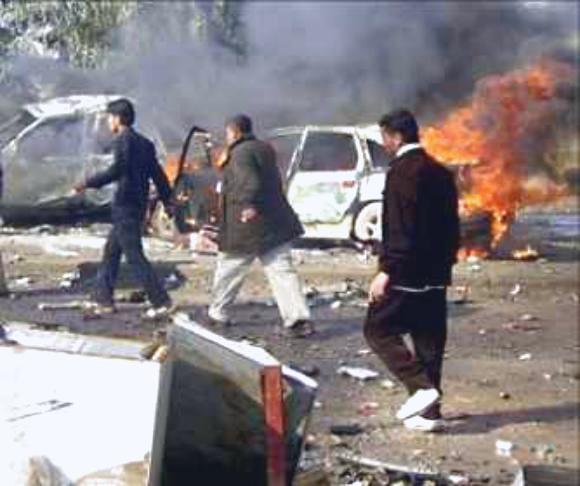 انفجاران يهزان العاصمة العراقية ويخلفان 94 قتيلاً وجريحاً