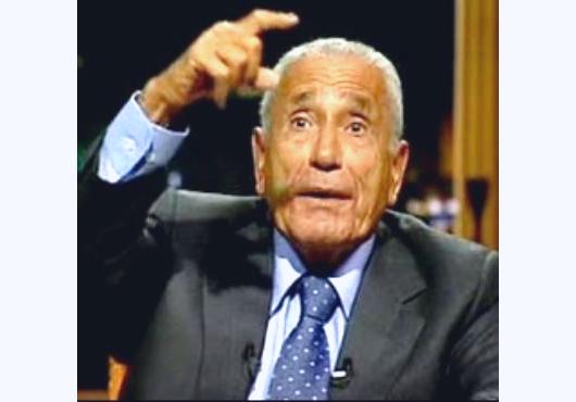 "الإستاذ" هيكل يدخل مرحلة الزهايمر