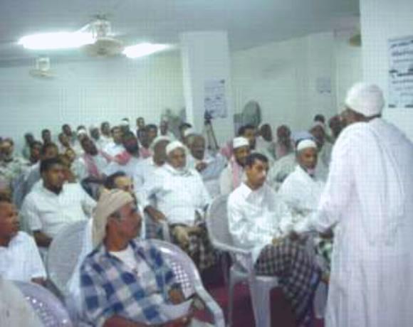 سيئون: 227 حاجاً وحاجة يستفيدون من دورة مناسك الحج والعمرة