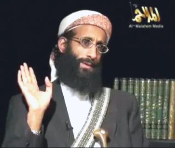 محكمة يمنية تأمر بالقبض على أنور العولقي حياً أو ميتاً