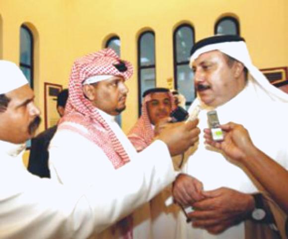 السفير السعودي في اليمن: لا مبرر لتحويل الهاجس الأمني بعبعاً والأخضر سيعود حاملاً الكأس