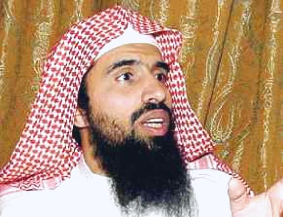 العوفي لأعضاء القاعدة في اليمن: أنتم أدوات في يد اجهزة استخبارات اقليمية