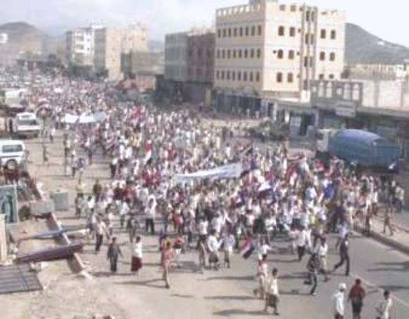 نجاة وكيل محافظة أبين خنفر غالب من محاولة اغتيال قاعدية في جعار
