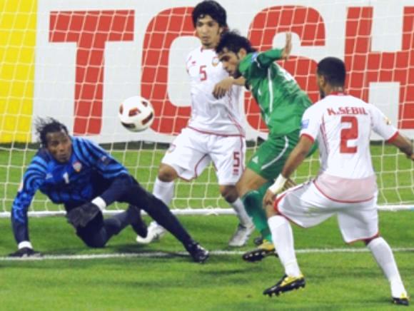 العراق ينعش آماله بفوز مثير على الامارات