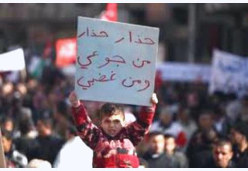 الاف الاردنيين يتظاهرون ضد سياسة الحكومة