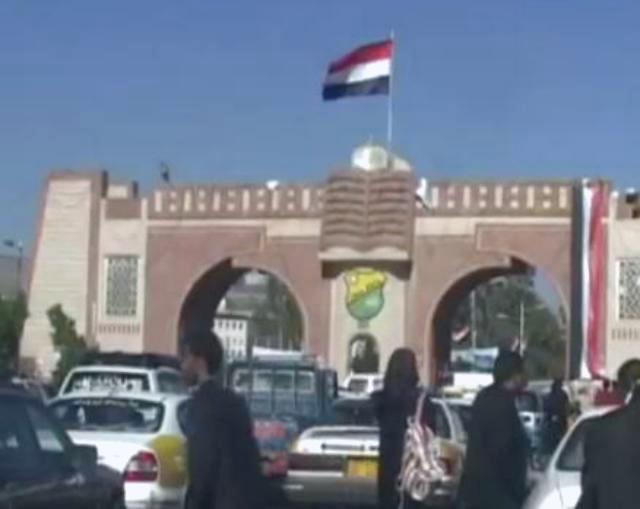 المشترك ينقل مظاهراته  إلى جامعة صنعاء
