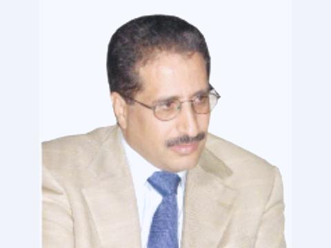 إلى الشباب المعتصمين: أرجو تعاونكم معنا