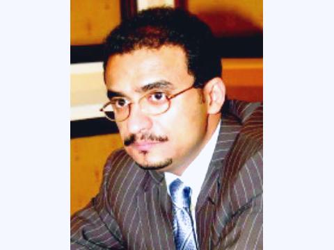 نائب وزير الشباب والرياضة ينضم للمحتجين ضد النظام