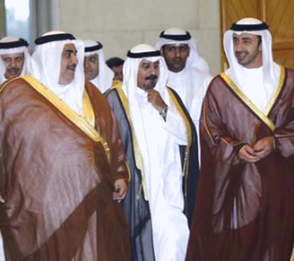 دول الخليج تقدم رؤية بتنحي صالح خلال شهر وانتخابات خلال شهرين