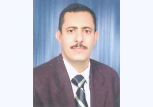 تعز: البرلماني محمد سيف عبداللطيف يقول إن الحرس الجمهوري اعتدوا عليه