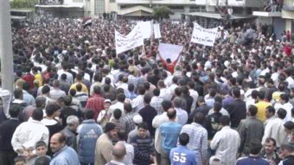 القوات السورية تقتل 62 شخصا وأمريكا تشدد العقوبات