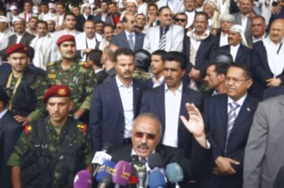 الرئيس صالح يتوعد الثوار بالصمود ويصفهم بالقتلة وقطاع الطرق