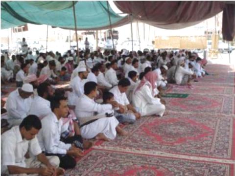 شباب الثورة بسيئون يواصلون فعالياتهم مؤكدين على استمرار الثورة اليمنية (فيديو)