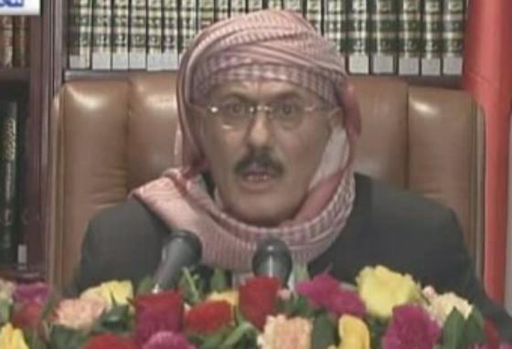 الرئيس صالح يدعو  إلى انتخابات رئاسية وبرلمانية مبكرة (نص الخطاب)