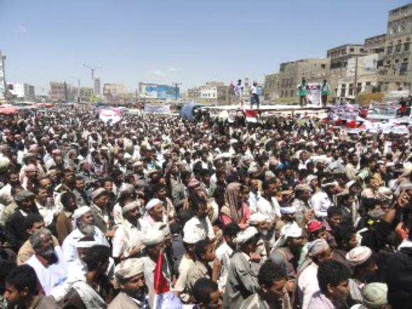 البيضاء: شباب الثورة يحييون ذكرى سبتمبر باحتفال حاشد