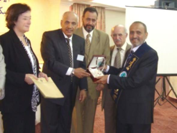 جامعة العلوم والتكنولوجيا تحصل على المركز الأول عربياً بجائزة الإبداع والتميز في التعليم عن بعد
