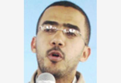 أنا من تعز (أبيات رائعة للشاعر فؤاد الحميري)