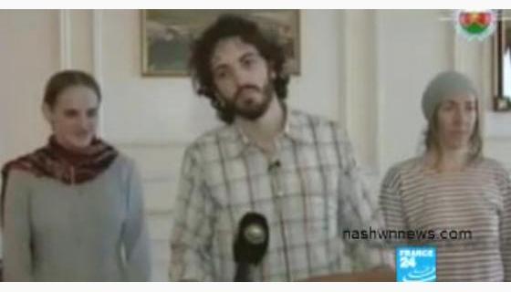 الرهائن الفرنسيون يغادرون  إلى بلادهم عن طريق عمان (فيديو)