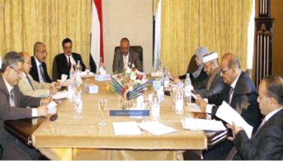 لجنة الانتخابات تتسلم بيانات مرشح الرئاسة التوافقي