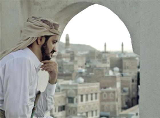 "الثورة المتردّدة".. أول فيلم يوثق للثورة اليمنية للمخرج شين مكاليستر