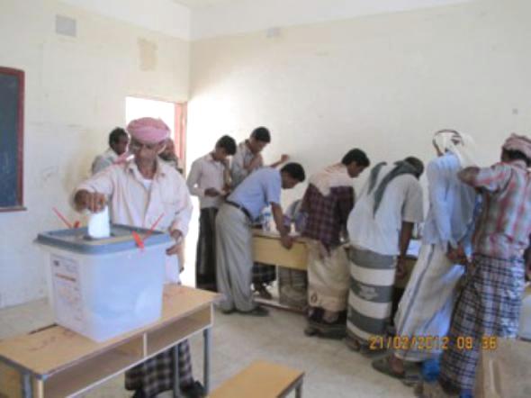 إقبال شديد على مراكز الإقتراع  بسقطرى وعدد من المراكز بالمكلا ووادي حضرموت