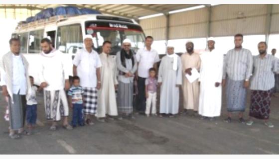 وصول وفد جمعية القرآن بوادي حضرموت  إلى المدينة المنورة ضمن رحلتهم لاداء العمرة