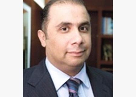اليمن يرحل رجل اعمال أمريكيا هاربا  إلى الامارات