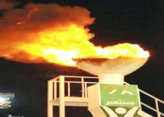 إيقاد شعلة الثورة اليمنية بمناسبة اليوبيل الذهبي لثورة 26 سبتمبر الخالدة