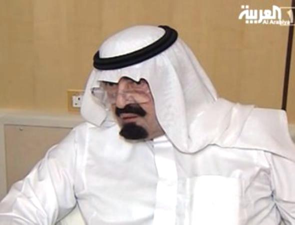 أول ظهور للعاهل السعودي الملك عبدالله بعد إجراء عملية جراحية (فيديو)