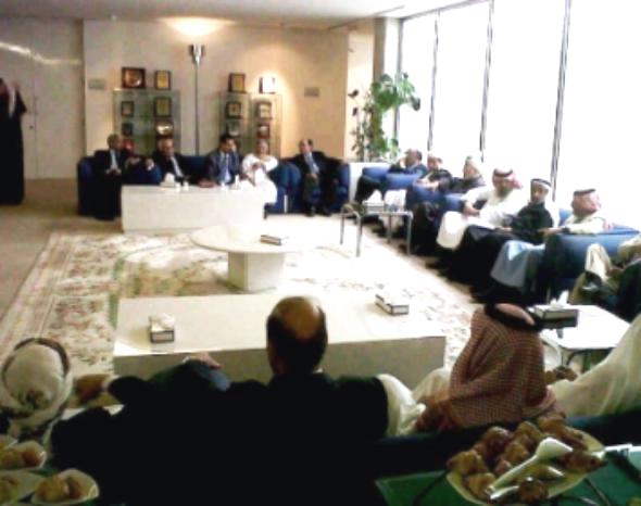 الزياني بعد لقاء قيادات يمنية جنوبية: بحثنا جهود استكمال المرحلة الانتقالية الثانية