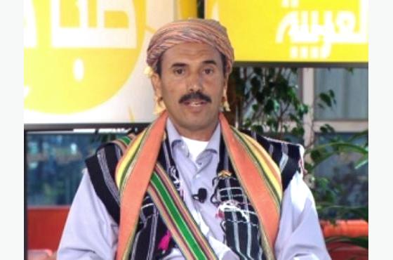 يمني يفوز بجائزة أول رحالة يقطع 30 ألف كيلومتر عبر العالم على الجمال
