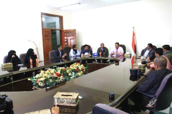 وفد إعلامي يزور قناة اليمن الفضائية ويلتقي باسليم
