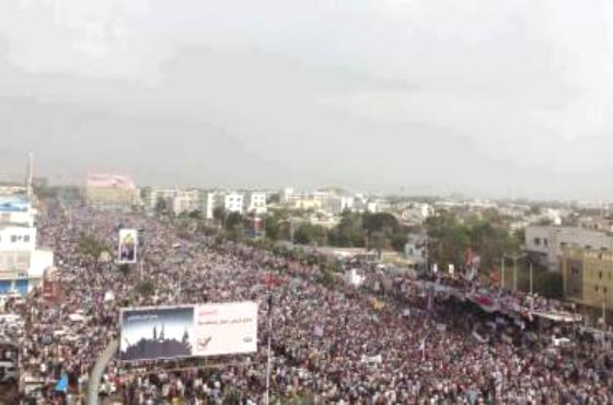 أنصار الحراك يحيون فعالية التصالح والتسامح بمهرجان حاشد في عدن