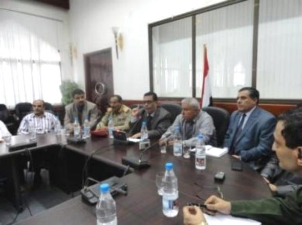 محافظ عدن يعلن عن فعالية كبرى بذكرى انتخاب الرئيس هادي