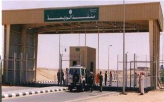 العثور على ست جثث لجنود مكبلي الأيدي والأرجل في منفذ الوديعة الحدودي بحضرموت
