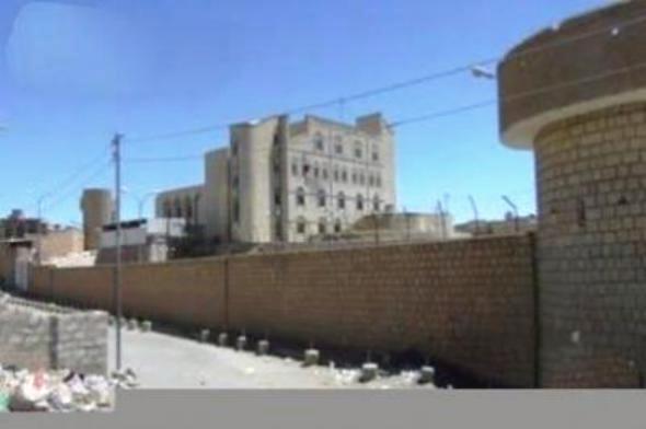 البيضاء: مسلحون مجهولون يهاجمون مبنى الأمن السياسي بقذيفة صاروخية