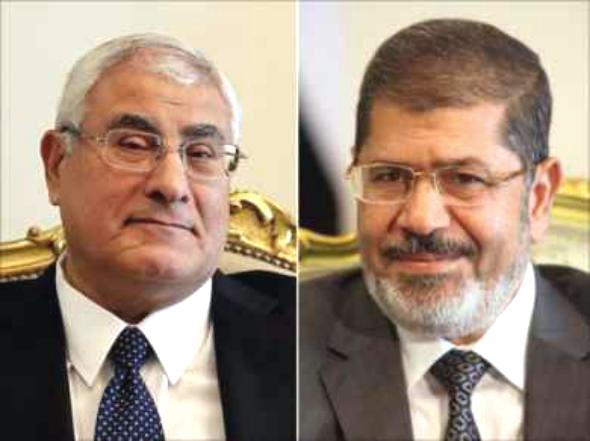 مائة يوم من حكم مصر بين مرسي والعسكر