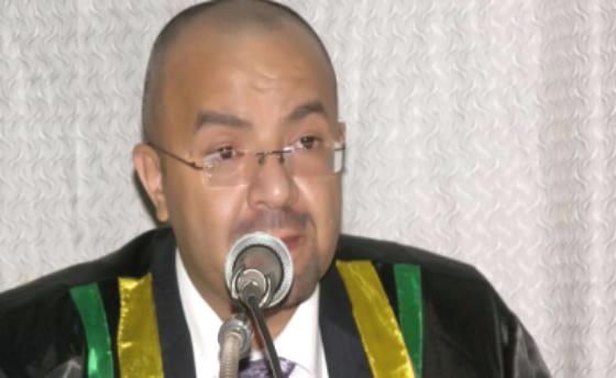 سلفي يمني يهاجم الإخوان ويتهم سيد قطب والقرضاوي بالتشيُع