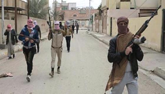 نزوح الآلاف المدنيين العراقيين في الفلوجة والرمادي اثر القصف الجوي والمدفعي