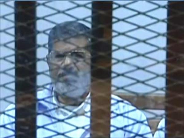 تأجيل محاكمة مرسي بقضية التخابر للأحد المقبل