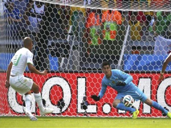 بالفيديو.. انتهاء الشوط الأول بتقدم الجزائر على منتخب بلجيكا بهدف نظيف